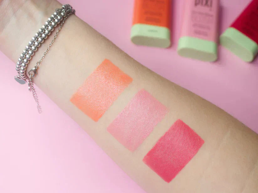 Imported™ Pixi Glow Blush Stick 🎁